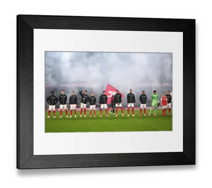 Framed Print : Arsenal v Aston Villa - Premier League