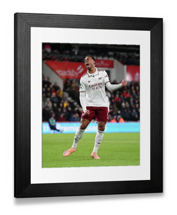 Framed Print : Bournemouth v Arsenal - Premier League Framed Print : Bournemouth v Arsenal - Premier League