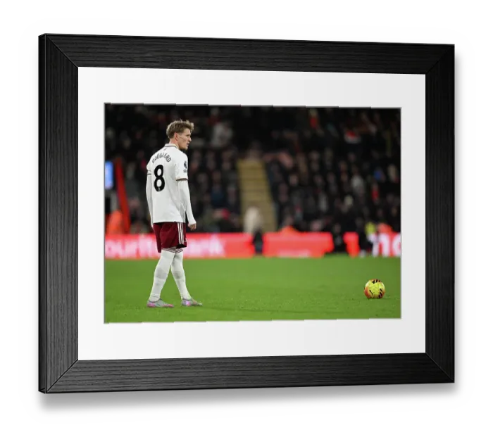 Framed Print : Bournemouth v Arsenal - Premier League Framed Print : Bournemouth v Arsenal - Premier League