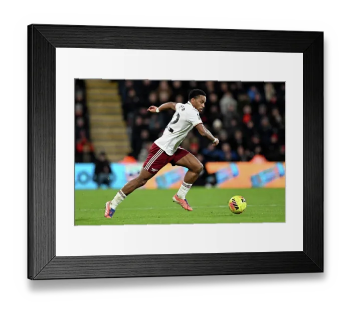 Framed Print : Bournemouth v Arsenal - Premier League Framed Print : Bournemouth v Arsenal - Premier League