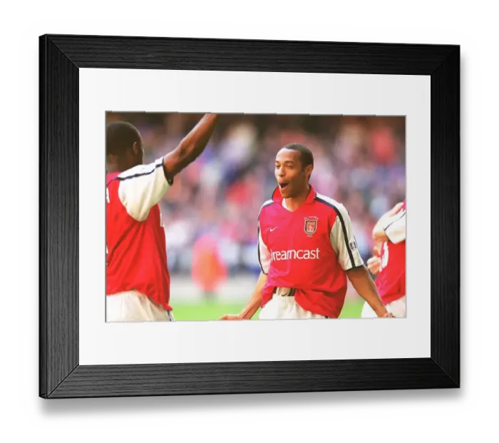 Framed Print : Thierry Henry and Patrick Vieira celebrate the Arsenla victory Framed Print : Thierry Henry and Patrick Vieira celebrate the Arsenla victory
