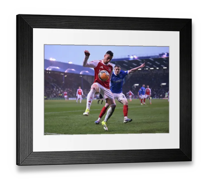 Framed Print : Portsmouth v Arsenal - Emirates FA Cup Third Round Framed Print : Portsmouth v Arsenal - Emirates FA Cup Third Round