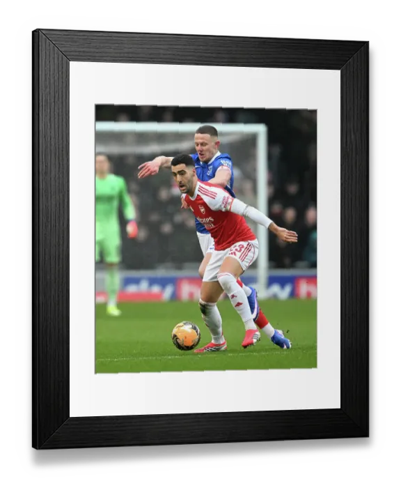Framed Print : Portsmouth v Arsenal - Emirates FA Cup Third Round Framed Print : Portsmouth v Arsenal - Emirates FA Cup Third Round