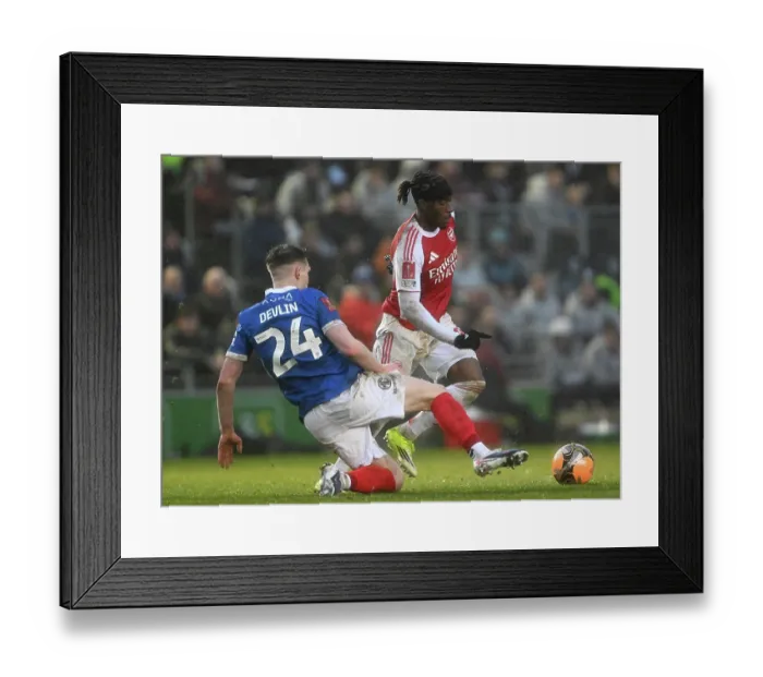 Framed Print : Portsmouth v Arsenal - Emirates FA Cup Third Round Framed Print : Portsmouth v Arsenal - Emirates FA Cup Third Round