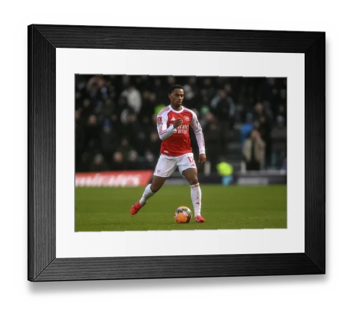 Framed Print : Portsmouth v Arsenal - Emirates FA Cup Third Round