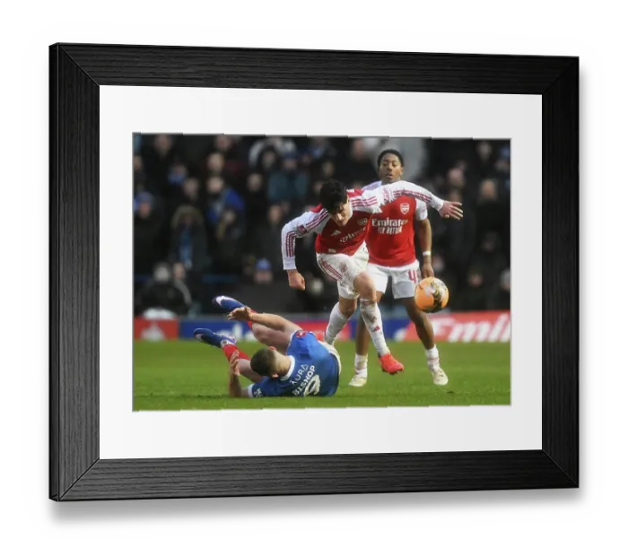 Framed Print : Portsmouth v Arsenal - Emirates FA Cup Third Round