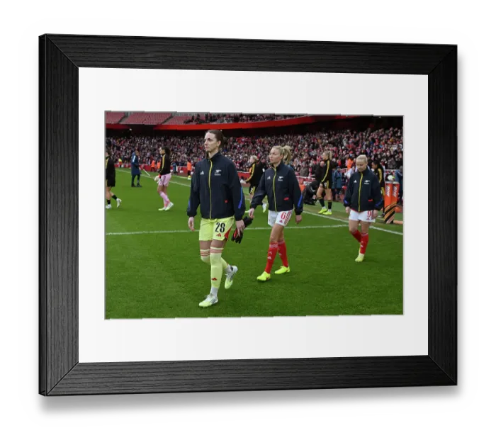 Framed Print : Arsenal v Manchester United - Barclays Women's Super League Arsenal v Manchester United - Barclays Women's Super League Framed Print : Arsenal v Manchester United - Barclays Women's Super League Arsenal v Manchester United - Barclays Women's Super League