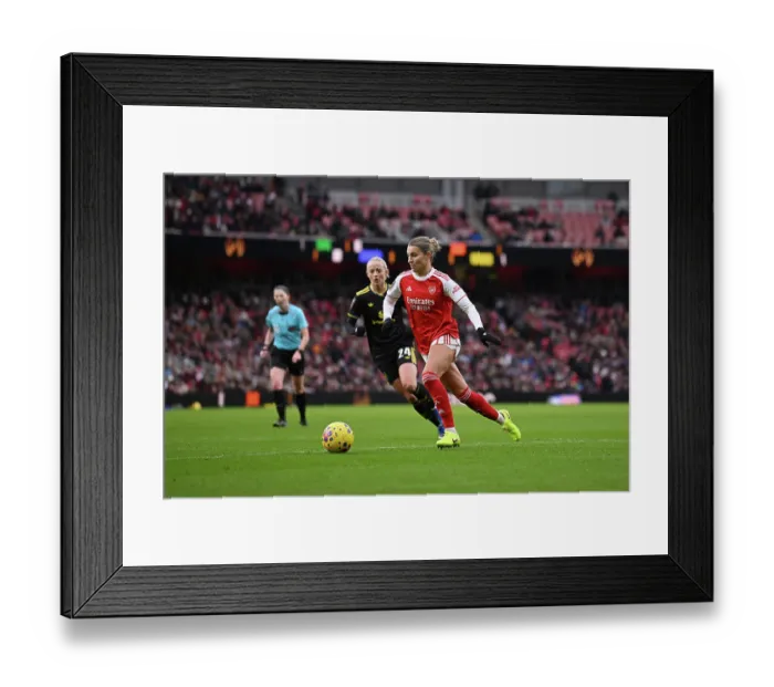 Framed Print : Arsenal v Manchester United - Barclays Women's Super League Arsenal v Manchester United - Barclays Women's Super League Framed Print : Arsenal v Manchester United - Barclays Women's Super League Arsenal v Manchester United - Barclays Women's Super League