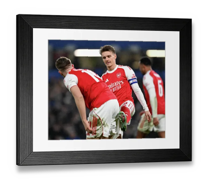 Framed Print : Chelsea v Arsenal - Carabao Cup Semi Final First Leg
