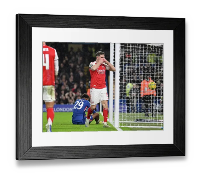 Framed Print : Chelsea v Arsenal - Carabao Cup Semi Final First Leg