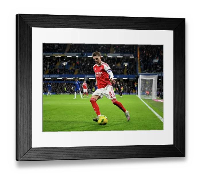 Framed Print : Chelsea v Arsenal - Carabao Cup Semi Final First Leg