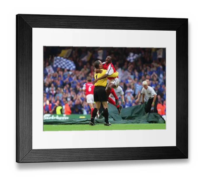 Framed Print : Patrick Vieira and David Seaman celebrate after the final whistle Framed Print : Patrick Vieira and David Seaman celebrate after the final whistle