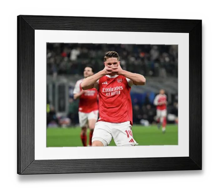Framed Print : FC Internazionale Milano v Arsenal FC - UEFA Champions League 2025 / 26 League Phase MD7 Framed Print : FC Internazionale Milano v Arsenal FC - UEFA Champions League 2025 / 26 League Phase MD7