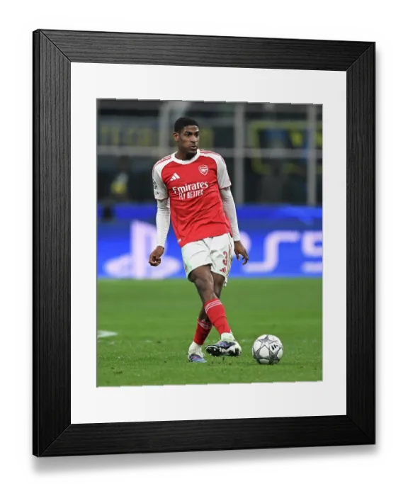 Framed Print : FC Internazionale Milano v Arsenal FC - UEFA Champions League 2025 / 26 League Phase MD7