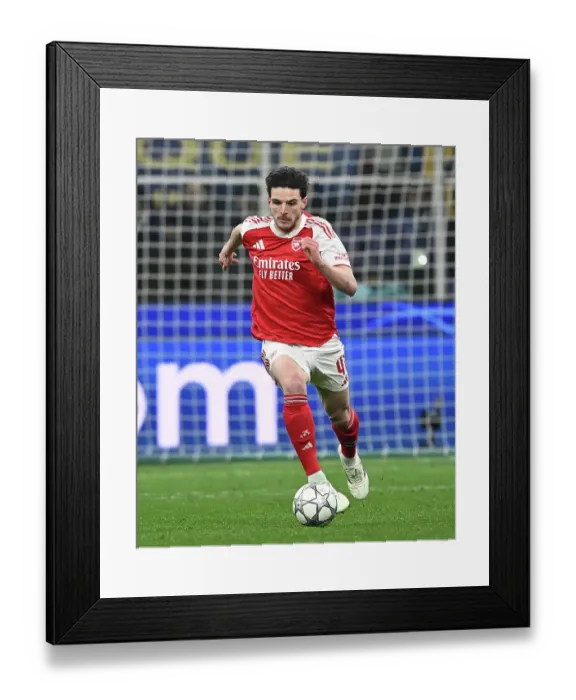 Framed Print : FC Internazionale Milano v Arsenal FC - UEFA Champions League 2025 / 26 League Phase MD7