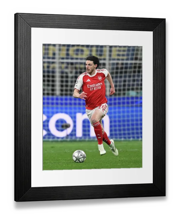 Framed Print : FC Internazionale Milano v Arsenal FC - UEFA Champions League 2025 / 26 League Phase MD7
