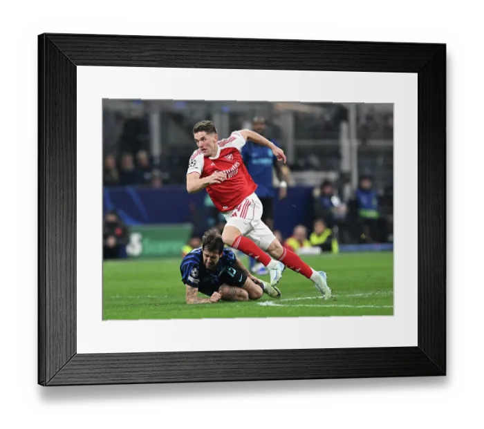 Framed Print : FC Internazionale Milano v Arsenal FC - UEFA Champions League 2025 / 26 League Phase MD7 Framed Print : FC Internazionale Milano v Arsenal FC - UEFA Champions League 2025 / 26 League Phase MD7