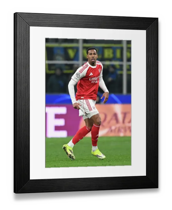 Framed Print : FC Internazionale Milano v Arsenal FC - UEFA Champions League 2025 / 26 League Phase MD7