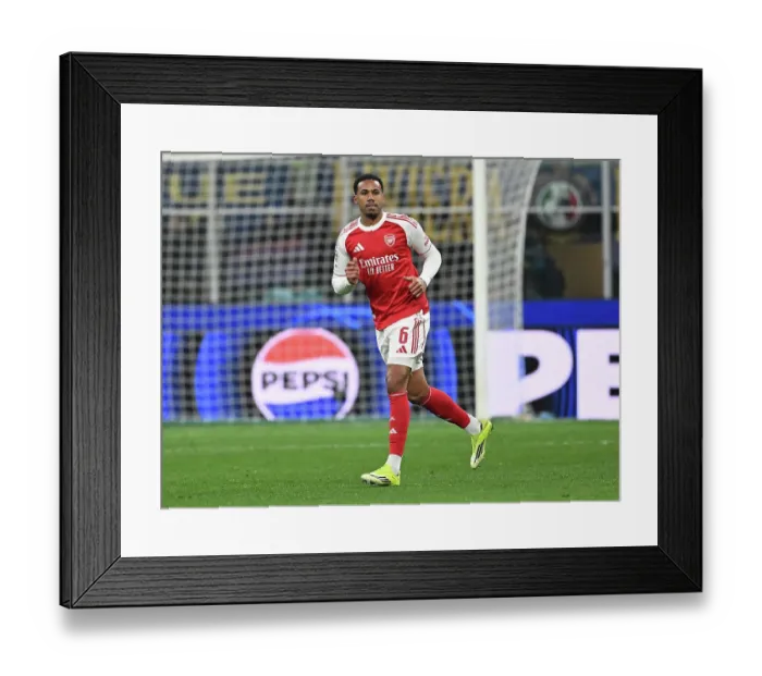 Framed Print : FC Internazionale Milano v Arsenal FC - UEFA Champions League 2025 / 26 League Phase MD7 Framed Print : FC Internazionale Milano v Arsenal FC - UEFA Champions League 2025 / 26 League Phase MD7