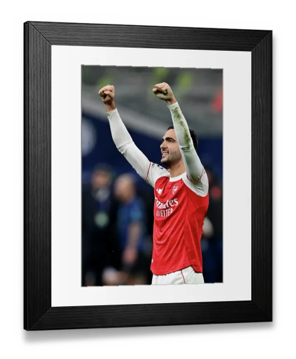 Framed Print : FC Internazionale Milano v Arsenal FC - UEFA Champions League 2025 / 26 League Phase MD7 Framed Print : FC Internazionale Milano v Arsenal FC - UEFA Champions League 2025 / 26 League Phase MD7