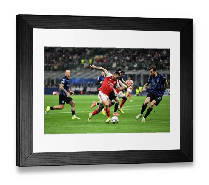 Framed Print : FC Internazionale Milano v Arsenal FC - UEFA Champions League 2025 / 26 League Phase MD7 Framed Print : FC Internazionale Milano v Arsenal FC - UEFA Champions League 2025 / 26 League Phase MD7