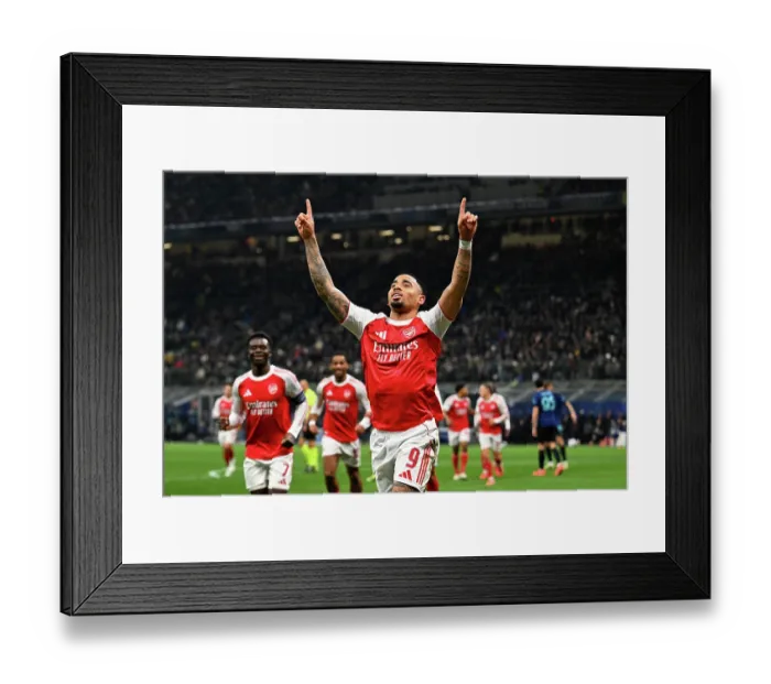 Framed Print : FC Internazionale Milano v Arsenal FC - UEFA Champions League 2025 / 26 League Phase MD7 Framed Print : FC Internazionale Milano v Arsenal FC - UEFA Champions League 2025 / 26 League Phase MD7