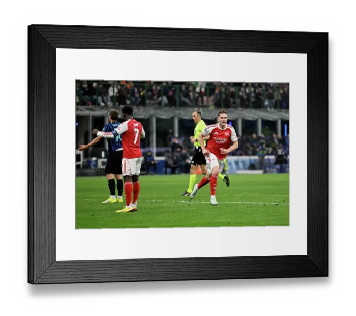 Framed Print : FC Internazionale Milano v Arsenal FC - UEFA Champions League 2025 / 26 League Phase MD7 Framed Print : FC Internazionale Milano v Arsenal FC - UEFA Champions League 2025 / 26 League Phase MD7