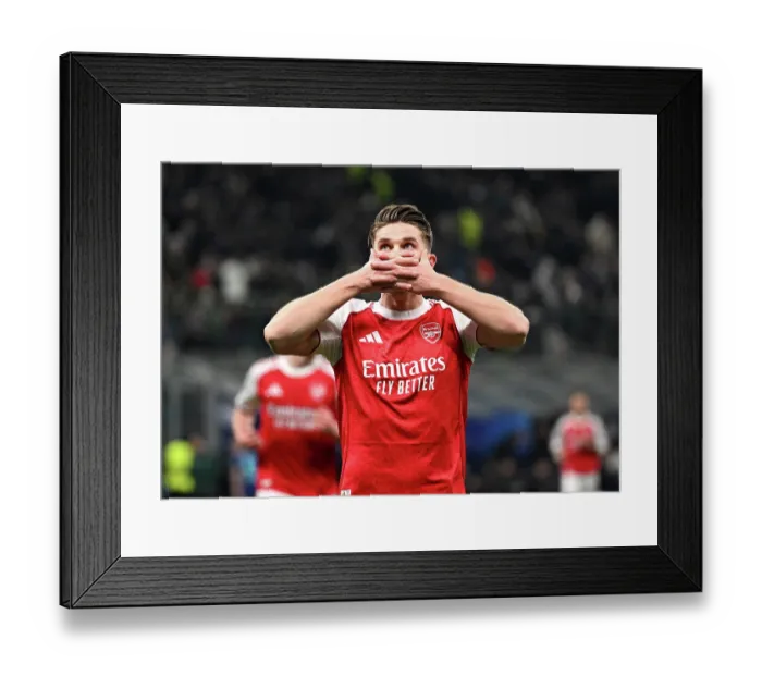 Framed Print : FC Internazionale Milano v Arsenal FC - UEFA Champions League 2025 / 26 League Phase MD7 Framed Print : FC Internazionale Milano v Arsenal FC - UEFA Champions League 2025 / 26 League Phase MD7
