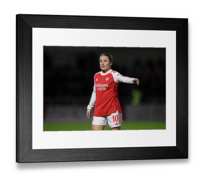 Framed Print : Arsenal v Manchester United - Subway Women's League Cup Semi Final Arsenal v Manchester United - Subway Women's League Cup Semi Final Framed Print : Arsenal v Manchester United - Subway Women's League Cup Semi Final Arsenal v Manchester United - Subway Women's League Cup Semi Final
