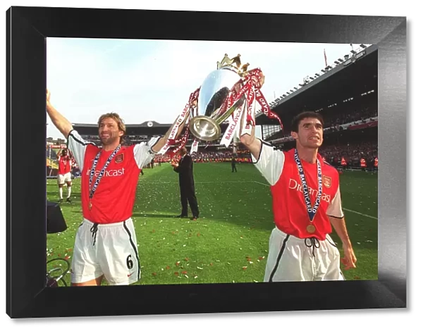 Arsenal captain Tony Adams and Martin Keown with the F. A