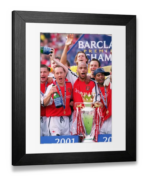 Framed Print : Oleg Luzhny, Lee Dixon, Thierry Henry, Richard Wright and Stuart Taylor celebrate