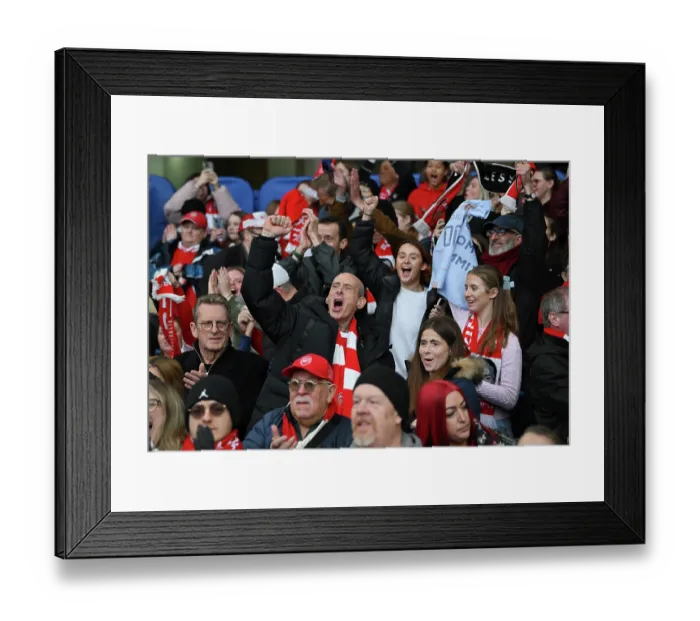 Framed Print : Chelsea FC v Arsenal - Barclays Women's Super League Chelsea FC v Arsenal - Barclays Women's Super League