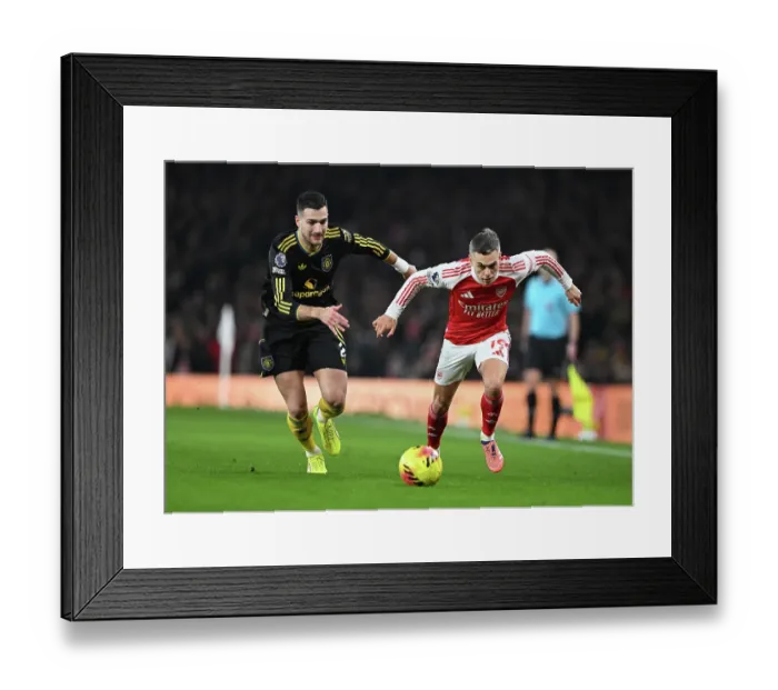 Framed Print : Arsenal v Manchester United - Premier League