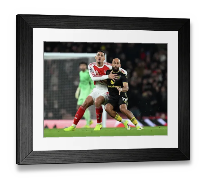 Framed Print : Arsenal v Manchester United - Premier League