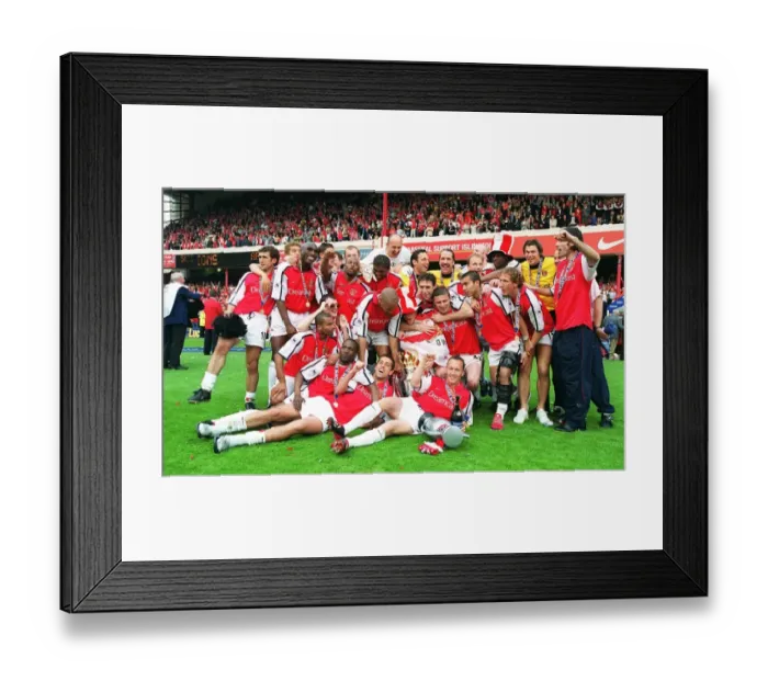 Framed Print : Arsenal Celebrates F.A. Premiership Victory: 4-3 Win Over Everton at Highbury, London (May 11, 2002) Framed Print : Arsenal Celebrates F.A. Premiership Victory: 4-3 Win Over Everton at Highbury, London (May 11, 2002)