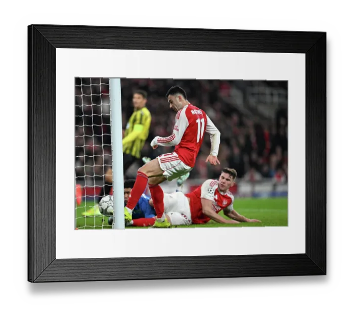 Framed Print : Arsenal FC v FC Kairat Almaty - UEFA Champions League 2025 / 26 League Phase MD8