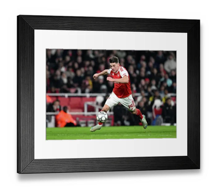 Framed Print : Arsenal FC v FC Kairat Almaty - UEFA Champions League 2025 / 26 League Phase MD8