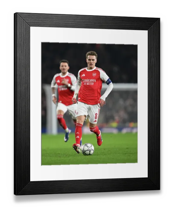 Framed Print : Arsenal FC v FC Kairat Almaty - UEFA Champions League 2025 / 26 League Phase MD8