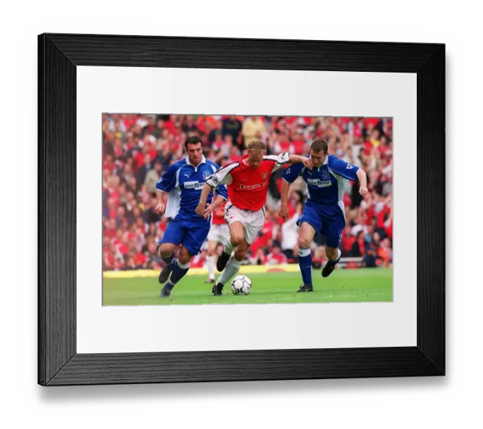 Framed Print : Dennis Bergkamp (Arsenal) Alan Stubbs and David Unsworth (Everton) Framed Print : Dennis Bergkamp (Arsenal) Alan Stubbs and David Unsworth (Everton)