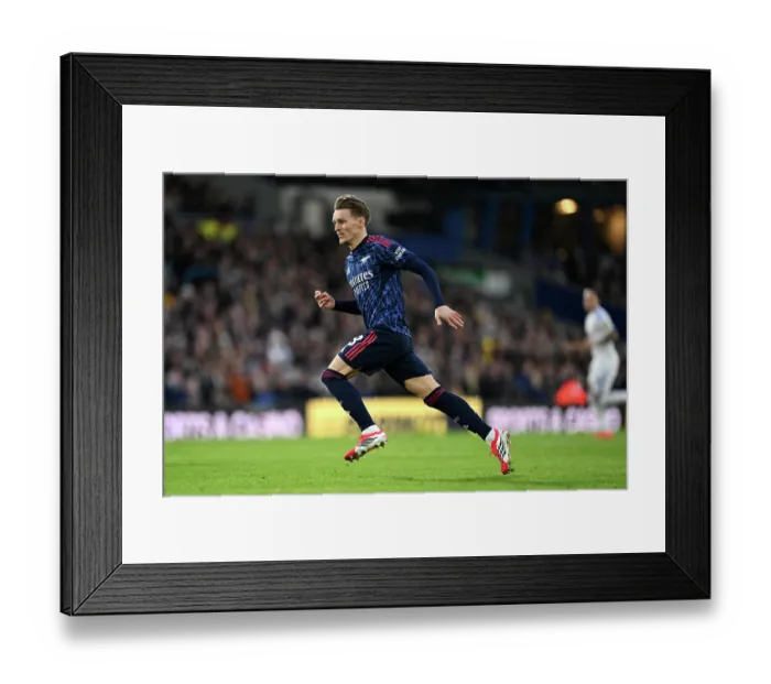 Framed Print : Leeds United v Arsenal - Premier League