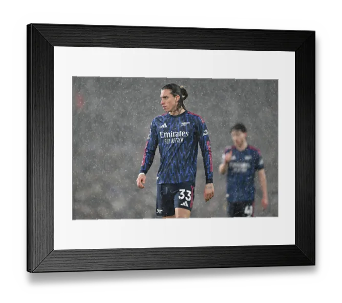 Framed Print : Leeds United v Arsenal - Premier League
