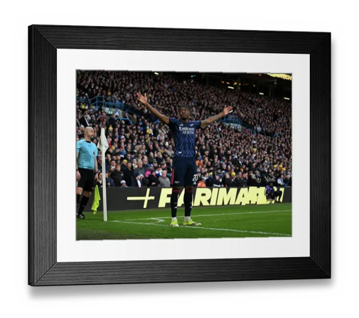 Framed Print : Leeds United v Arsenal - Premier League