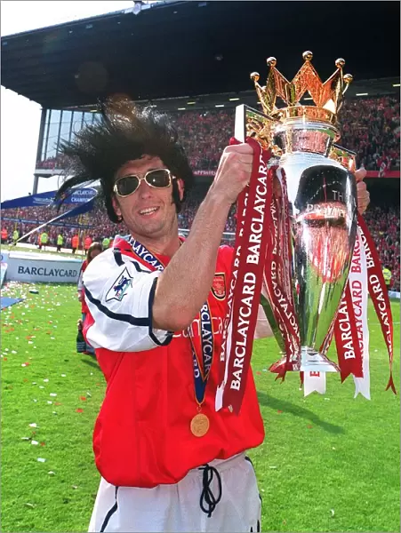 Gilles Grimandi with the F. A. Barclaycard Premiership Trophy