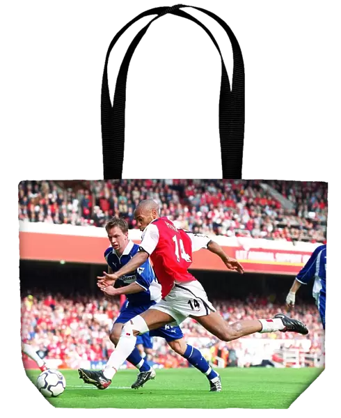 Thierry Hnery (Arsenal) Tobias Linderoth (Everton). Arsenal 4: 3 Everton, F. A
