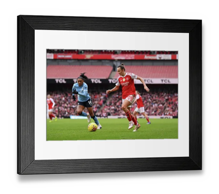 Framed Print : Arsenal v Manchester City - Barclays Women's Super League Arsenal v Manchester City - Barclays Women's Super League Framed Print : Arsenal v Manchester City - Barclays Women's Super League Arsenal v Manchester City - Barclays Women's Super League