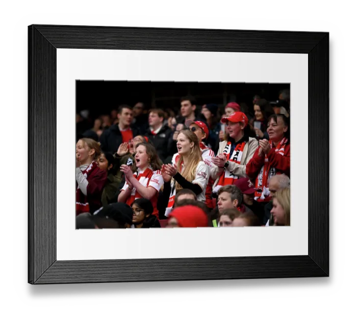 Framed Print : Arsenal v Manchester City - Barclays Women's Super League Arsenal v Manchester City - Barclays Women's Super League Framed Print : Arsenal v Manchester City - Barclays Women's Super League Arsenal v Manchester City - Barclays Women's Super League
