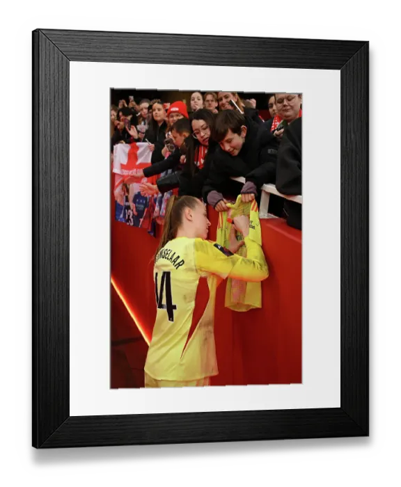 Framed Print : Arsenal v Manchester City - Barclays Women's Super League Arsenal v Manchester City - Barclays Women's Super League Framed Print : Arsenal v Manchester City - Barclays Women's Super League Arsenal v Manchester City - Barclays Women's Super League