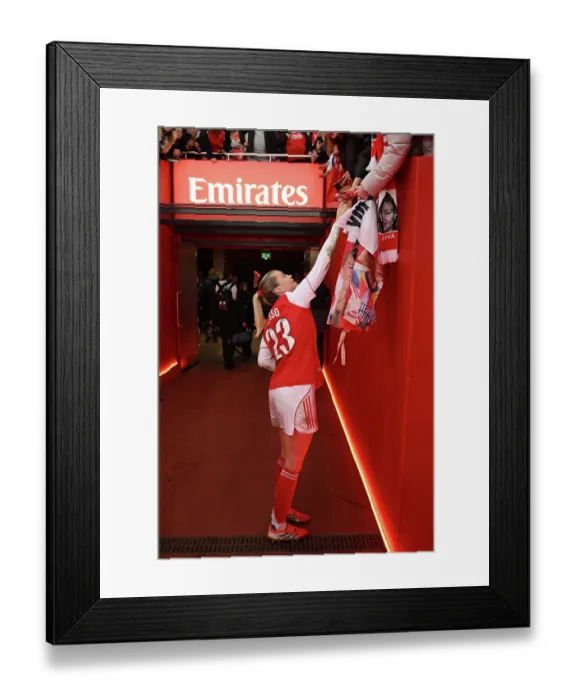 Framed Print : Arsenal v Manchester City - Barclays Women's Super League Arsenal v Manchester City - Barclays Women's Super League