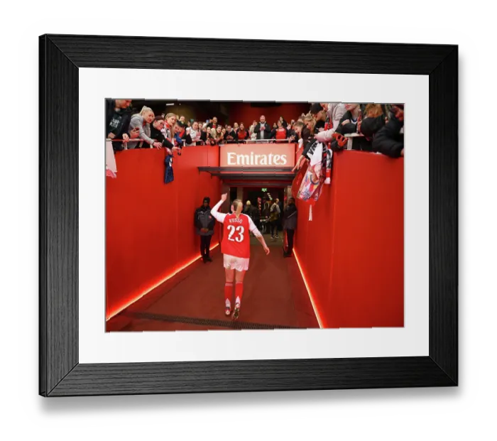 Framed Print : Arsenal v Manchester City - Barclays Women's Super League Arsenal v Manchester City - Barclays Women's Super League Framed Print : Arsenal v Manchester City - Barclays Women's Super League Arsenal v Manchester City - Barclays Women's Super League