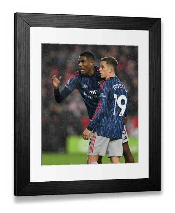 Framed Print : Brentford v Arsenal - Premier League